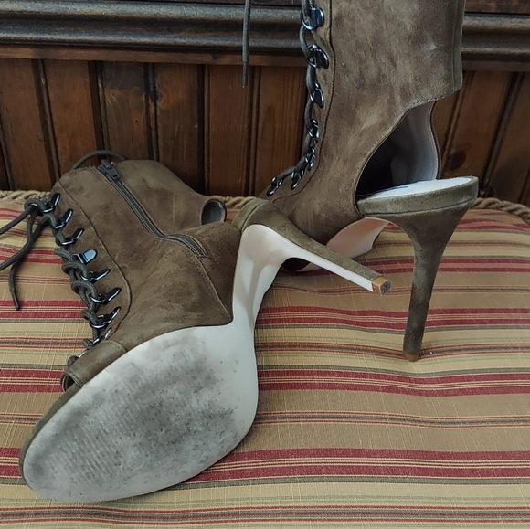 Nice Peep Toe Sling Boot - Picture 8 of 8